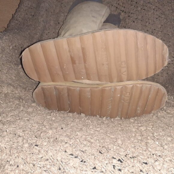 FLY LONDON-Mid Calf-Beige Suede Boots-Back Studs-Side Zip-Sz 42-Excellent - Picture 7 of 7